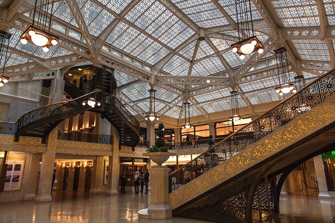 Private Chicago Architecture Walking Tour - The route in the Loop, from Fine Arts Building to Wrigley