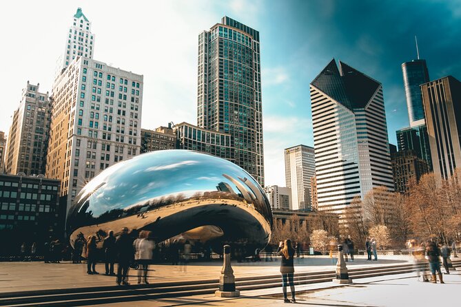 Private Chicago Guided Tour with Hotel Pickup - South Riverside Plaza and the Riverside Walk: a calmer lakefront beat