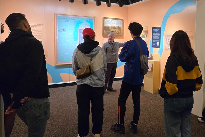 Private Chicago History Museum Tour - Meet Bernie, and how a local guide changes the museum