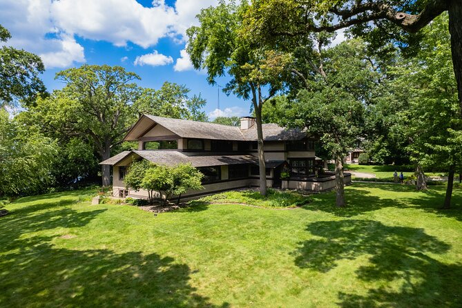Private Frank Lloyd Wright Architectural Tour by Luxury Vehicle - Private Luxury Vehicle to Oak Park: A Logistics Win