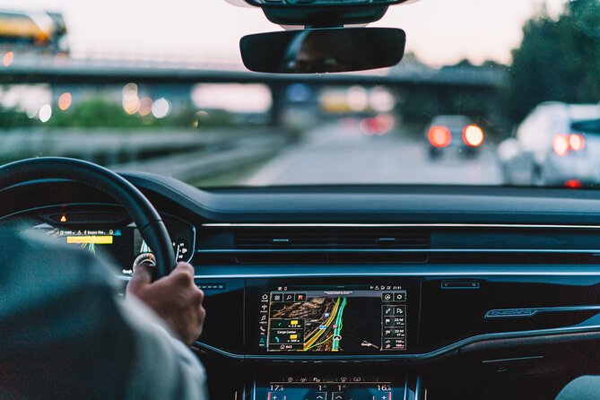 Private Transfer in Chicago (ORD/MDW) - Chicago Airport to Hotel, Done Like a Pro (ORD and MDW Private Transfer)