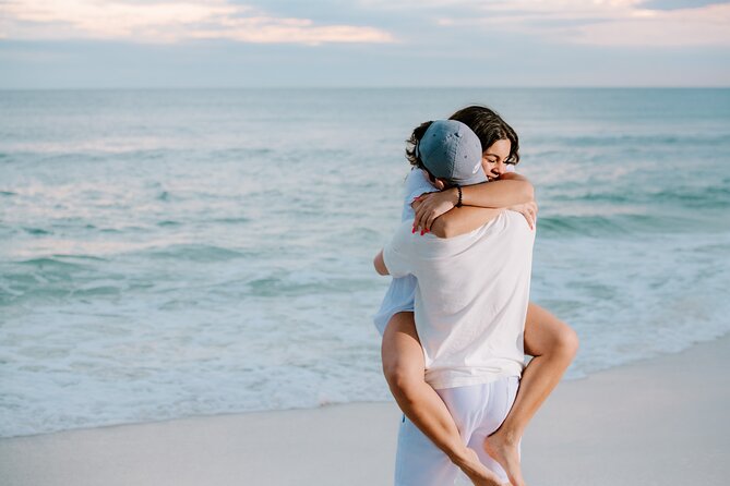 Private Vacation Photoshoot with Photographer in Chicago - Two Options: 30 Minutes for 20 Portraits, or 1 Hour for 45