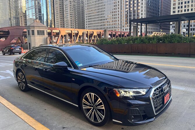 Sedan Transfer from Chicago to O'Hare (ORD) & Midway (MDW) - A private sedan transfer is the easiest Chicago airport plan