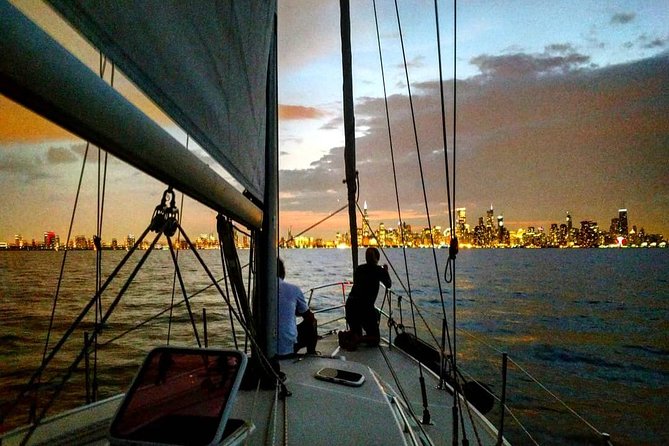Serene Private Sunset Sail on Lake Michigan - Navy Pier, Chicago - Private Sail From Navy Pier: What You Really Get in 2 Hours