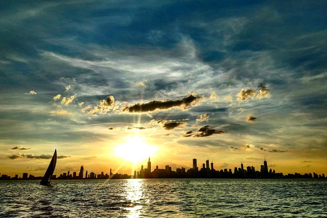 Serene Private Sunset Sail on Lake Michigan - Navy Pier, Chicago - Adler Planetarium and Soldier Field From a Lakefront Perspective