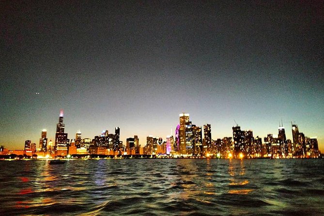 Serene Private Sunset Sail on Lake Michigan - Navy Pier, Chicago - Buckingham Fountain, Queen’s Landing, and the Stories Behind the Photos