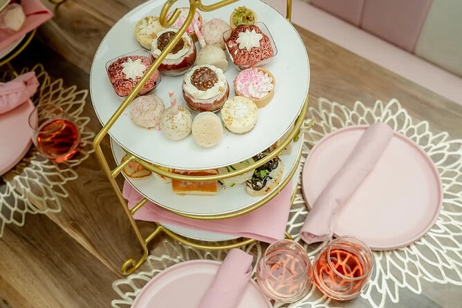 Tea Around Town: Chicago Tea Experience & City Sights - Navy Pier, Museum Campus, and Soldier Field: Lakefront Energy Meets Big Venues