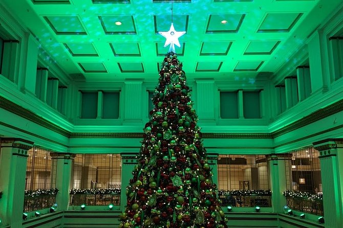 The Christmas Tree Crawl Experience Chicago at the Holidays - The downtown loop: what you will see on the 1.5 mile Christmas route