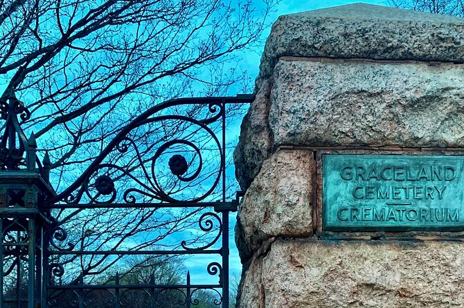 The Deep Pockets Of Graceland Cemetery Walking Tour - Should you book the Deep Pockets of Graceland Cemetery Walking Tour?