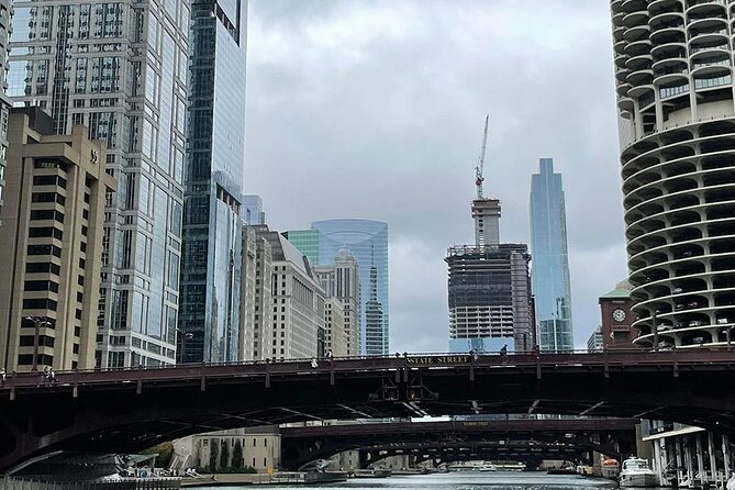 The Loop, River North and Chicago’s Theater District: A Self-Guided Audio Tour - Key highlights worth your attention