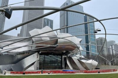 The Loop, River North and Chicago’s Theater District: A Self-Guided Audio Tour