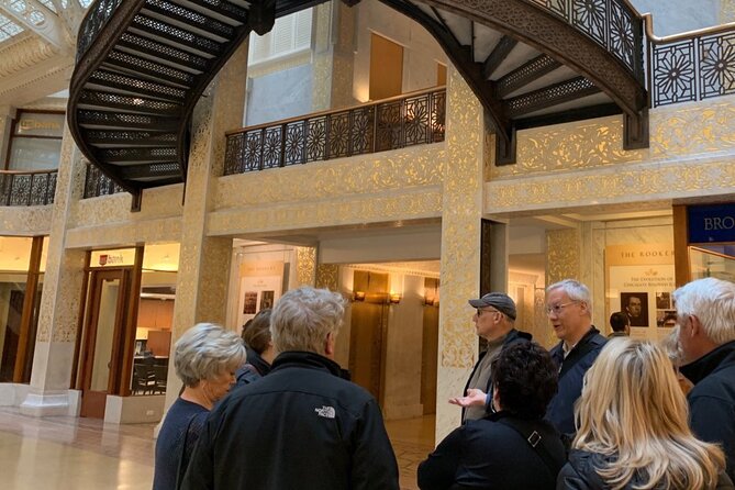 Walking Tour: Chicago's Loop - Home of the Modern Skyscraper - Stop 3: Monadnock Building, close-up lessons from an early giant