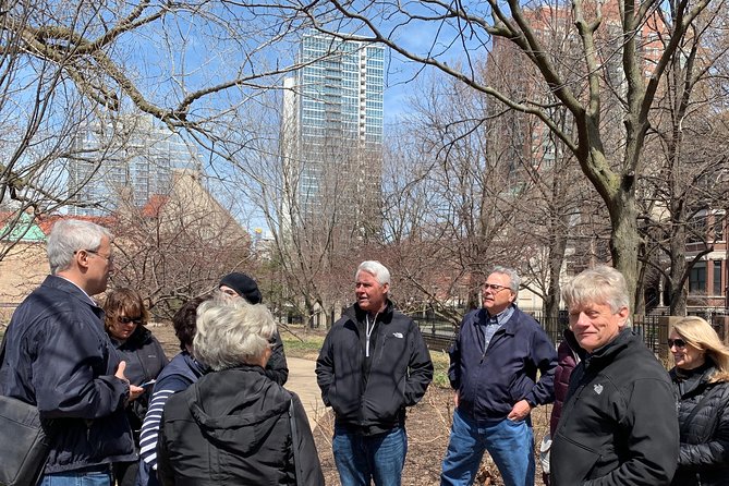 Walking Tour: Chicago's Prairie Ave Dist. - Street of the Elite - The Spoke & Bird cafe break: a snack stop that won’t hijack your day