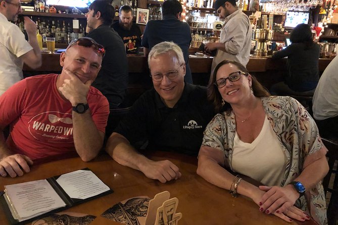 Walking Tour: Historic Chicago Pubs in River North and the Loop - Price, timing, and what your real cost might be