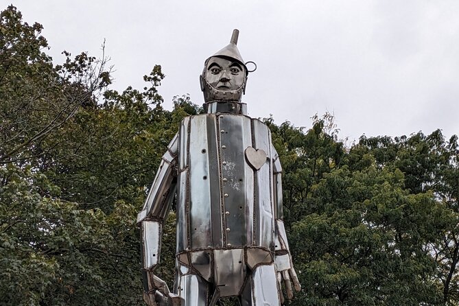 Wizard of Oz Movie Tour in Chicago - A Free 90-Minute Walking Tour With a Darker Side of Oz